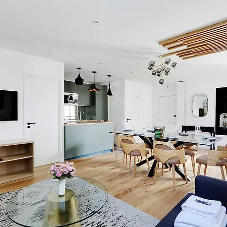 Lovely Montorgeuil 6p Appartamento
